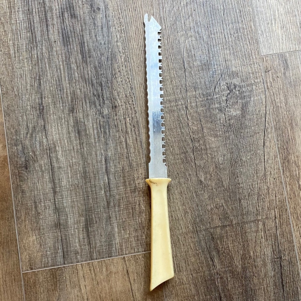 Vintage Quikut Frozen Food Knife Stainless Steel Double Serrated Cream Handle